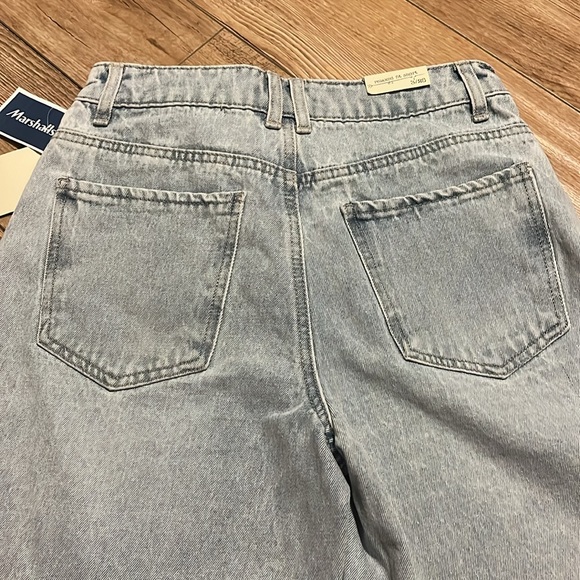 Denim shorts - Picture 4 of 7